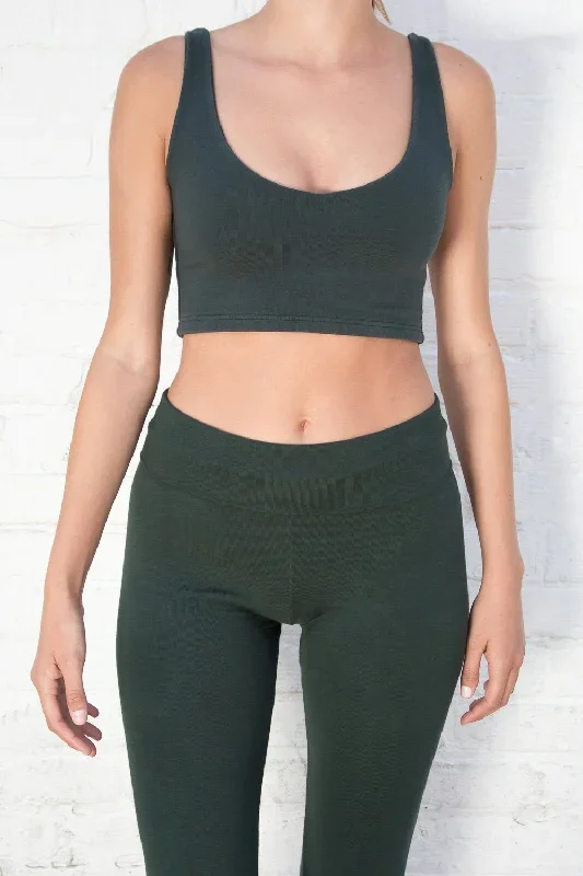 black-fitted-cropped-tank-top