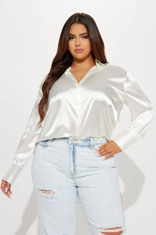 closet-staple-satin-shirt-ivory