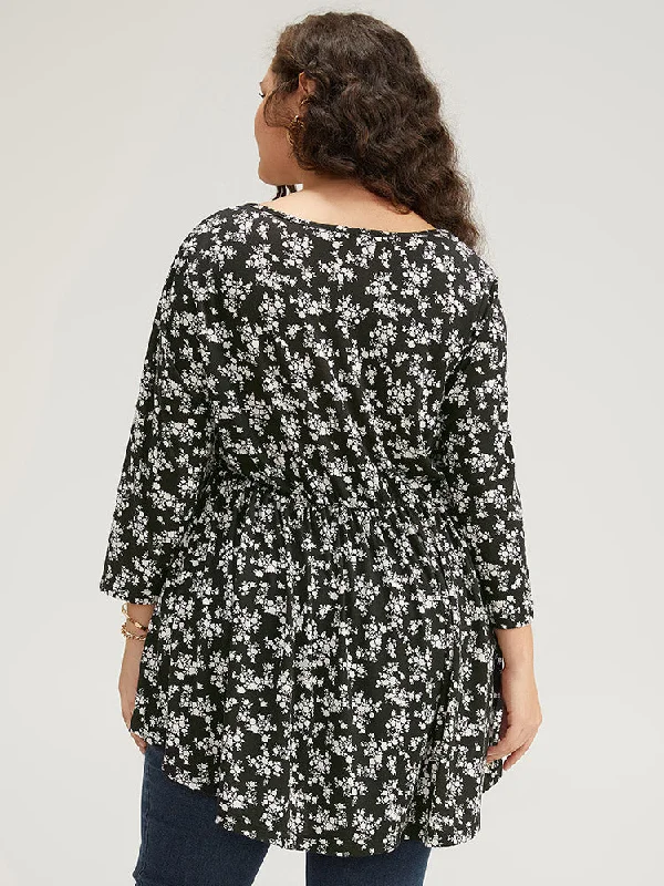 ditsy-floral-crew-neck-high-low-hem-t-shirt