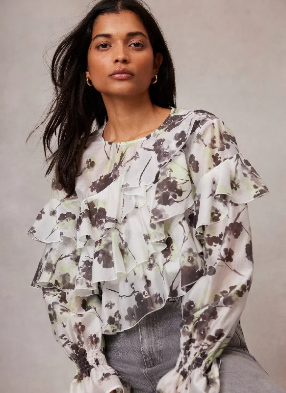 floral-print-ruffle-top