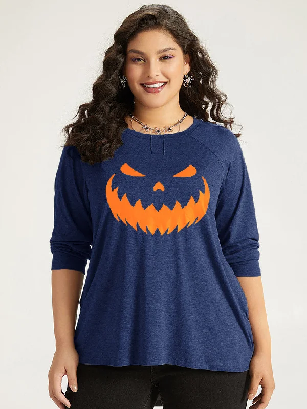 halloween-graphic-pocket-crew-neck-t-shirt