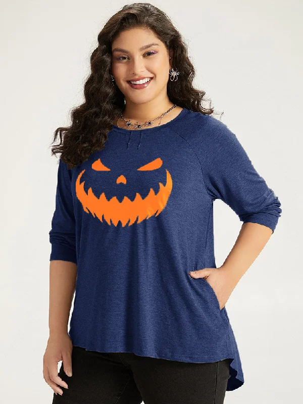 halloween-graphic-pocket-crew-neck-t-shirt