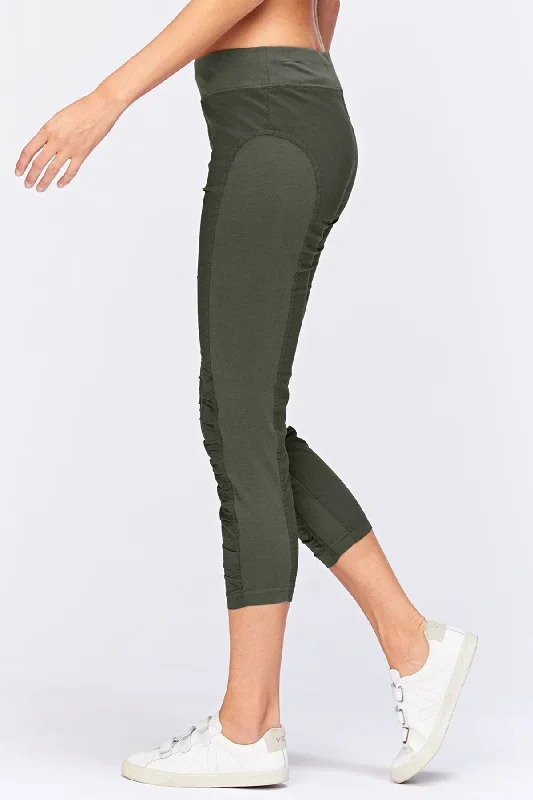 jetter-crop-legging-olive