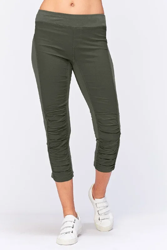 jetter-crop-legging-olive