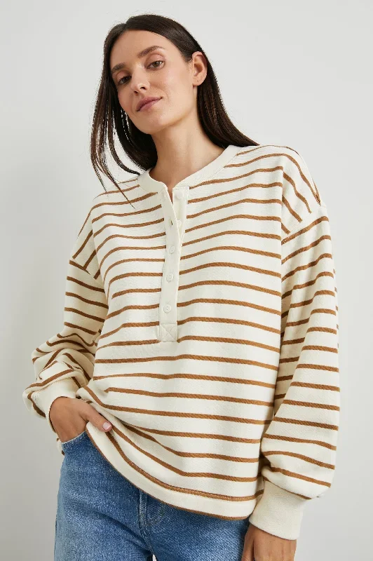 joan-sweatshirt-carmel-stripe