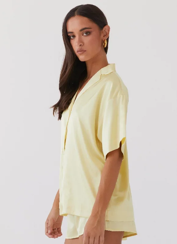 julia-satin-oversized-shirt-lemon