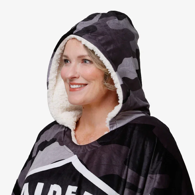 las-vegas-raiders-reversible-team-color-camo-hoodeez