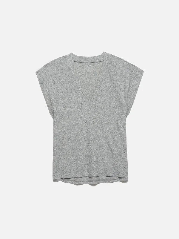 Le Mid Rise V Neck Tee -- Gris Heather