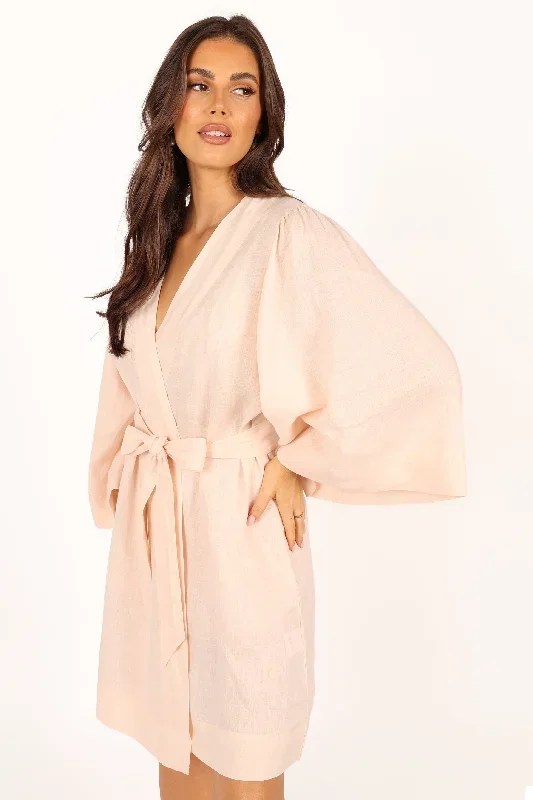 nuala-linen-robe-blush