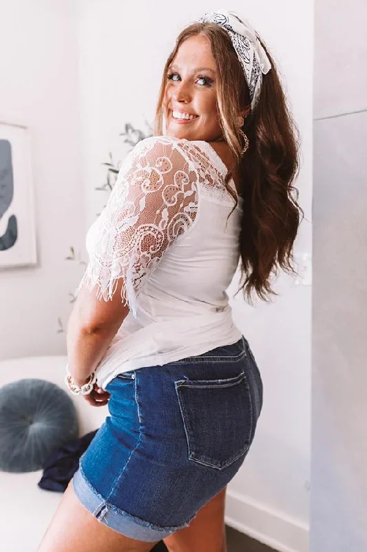 paris-luxe-lace-top-in-white-curves