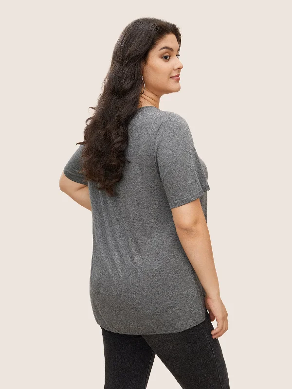 plain-round-neck-pleated-asymmetrical-hem-t-shirt