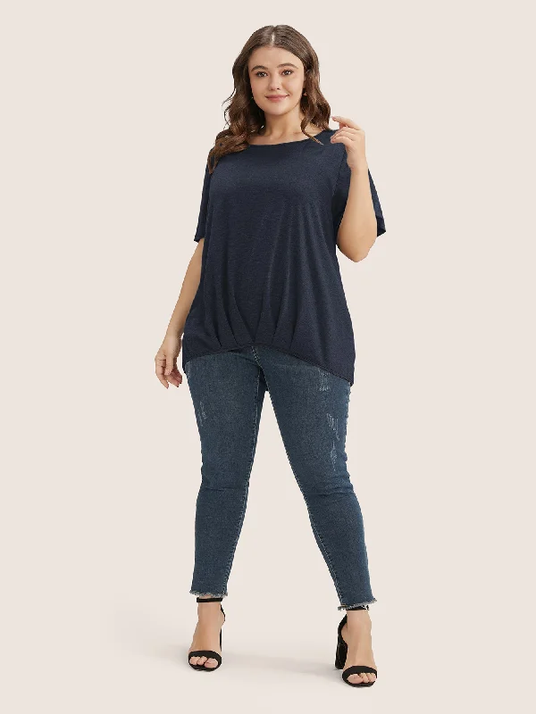 plain-round-neck-pleated-asymmetrical-hem-t-shirt