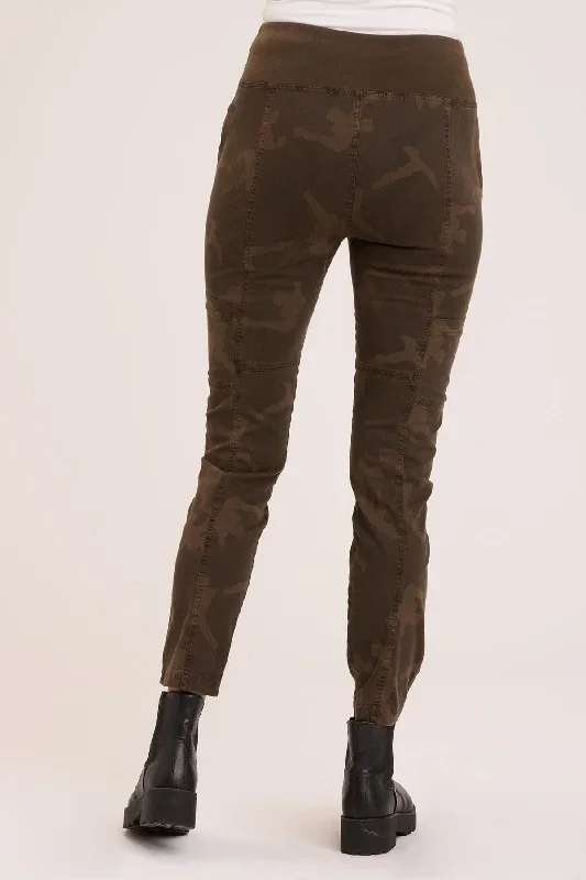 printed-cascade-legging-boxwood-pigment