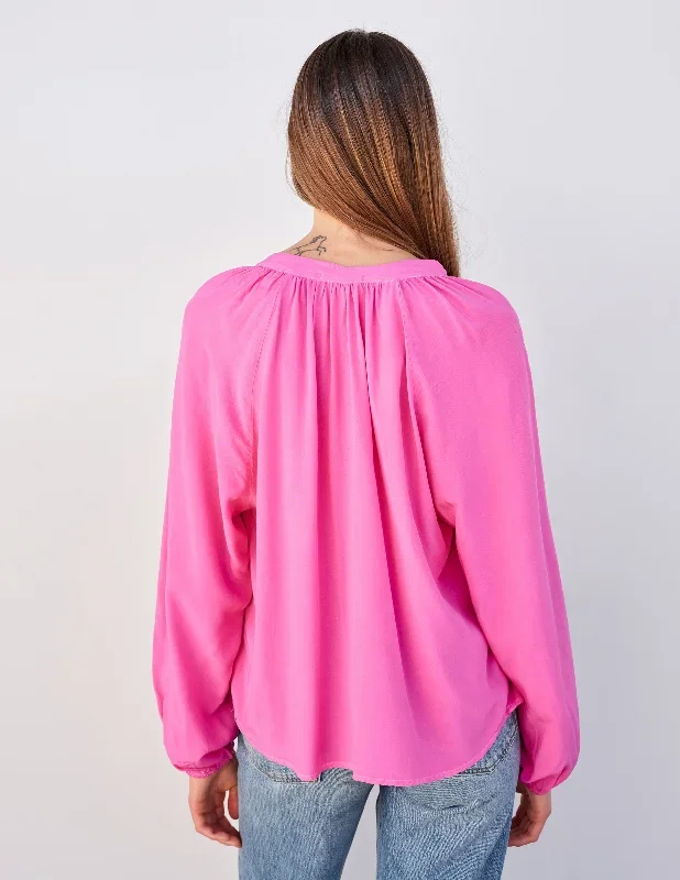 sundry-long-sleeve-flowy-blouse-in-magenta